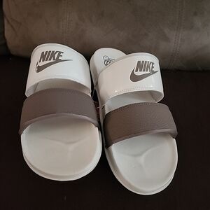 Nike White and Brown Slides
